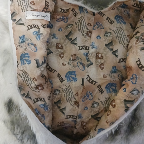 Husky Furrysuit - Picture 5 of 11